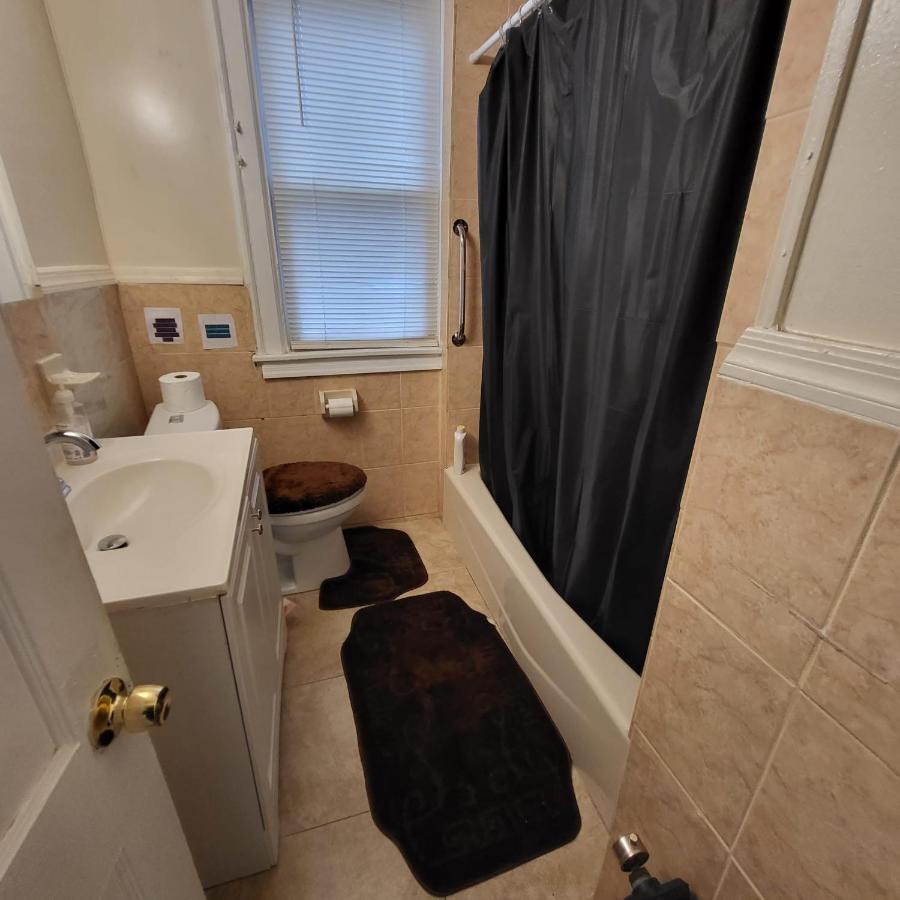 Z & Z Apartment Newark Bagian luar foto