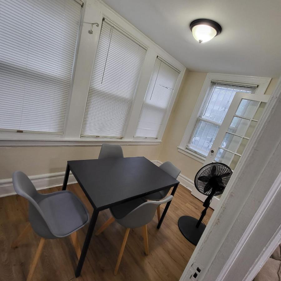 Z & Z Apartment Newark Bagian luar foto